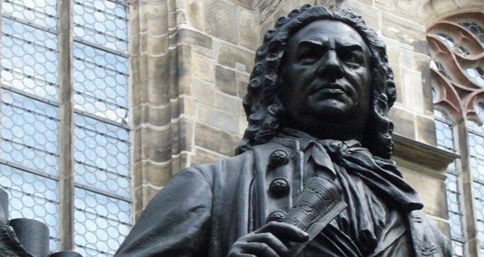 bach-statue-980x520