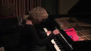 Nora Mulder, piano