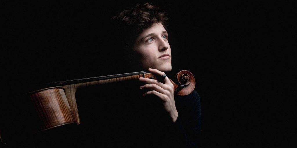 Alexander WarenbergCellistPhoto: Marco Borggreve
