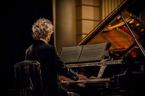 Polo-de-Haas-,-piano-Foto-Ranjani-Roelfsema