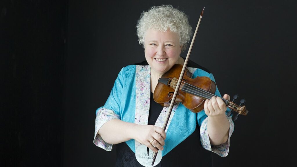 Monica-Huggett-1