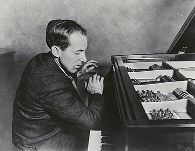 Henry Cowell