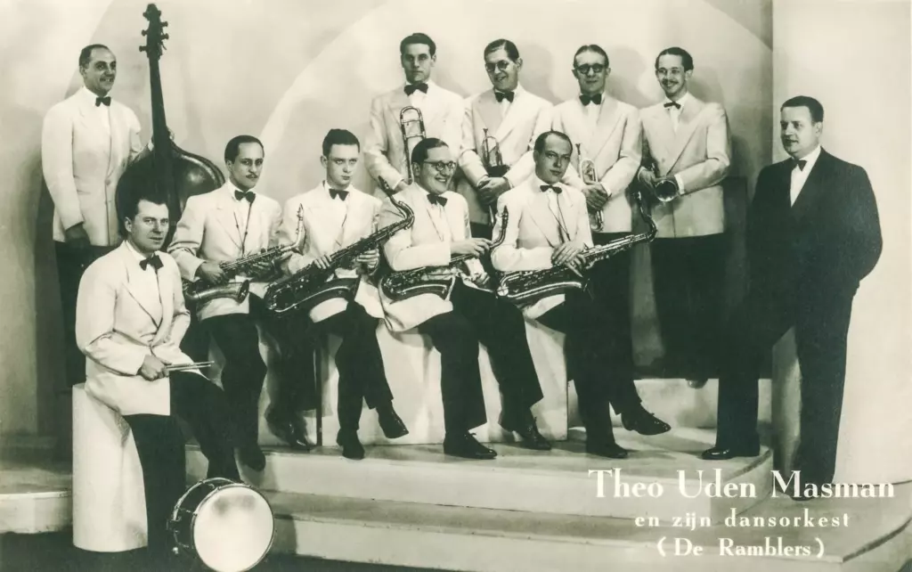 Masman-1-Ramblers-1942-Dansorkest-olv.-Theo-Uden-Masman_anno-1942_bew-scaled.jpg